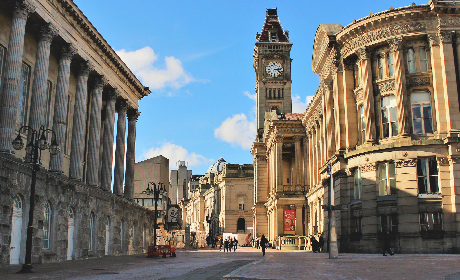 Image of the town hall near our Birmingham office, which provides financial advice across the Midlands, South Wales and the Bristol area.